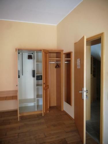Hostal G�stehaus Re�ler