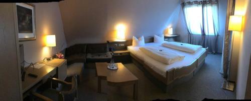 Waldhotel Felsentor