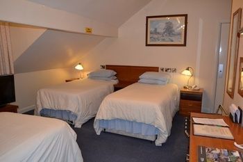 Huddersfield Central Lodge Hotel