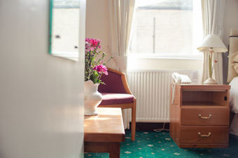 Huddersfield Central Lodge Hotel