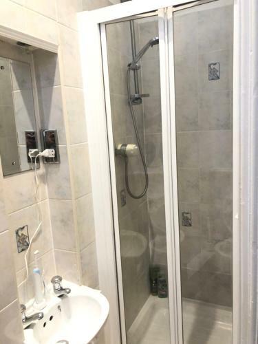Hostal Ashfield Hotel