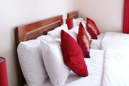 Hostal Edgerton Guest House