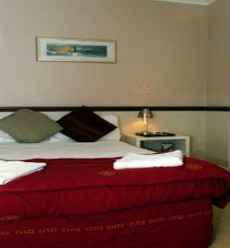 Hostal The Admirals Inn Guest House