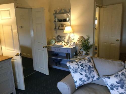 Hostal Ty Anne Guest House