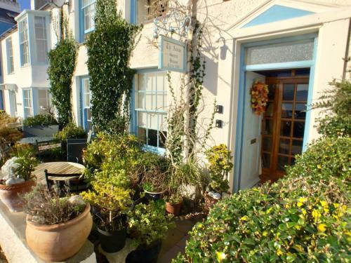 Hostal Ty Anne Guest House