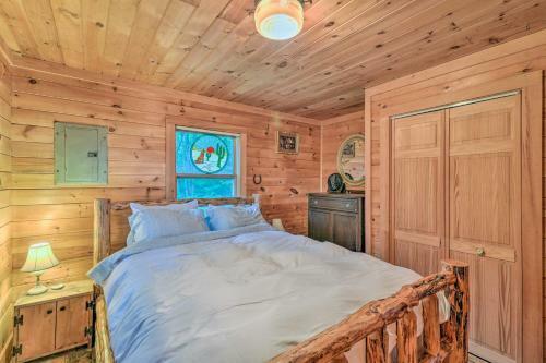 Cute Waterfront Cabin Explore Coastal Maine!
