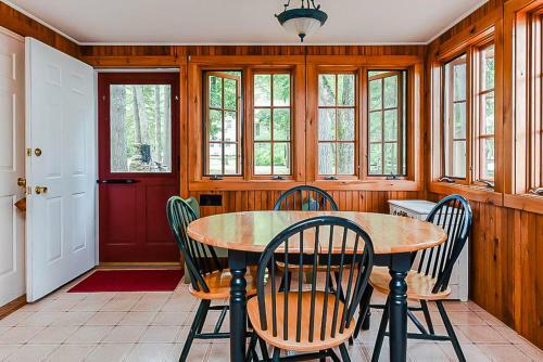 Boulder Pointe Cottage