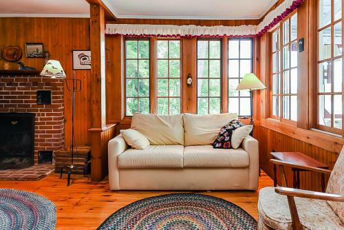 Boulder Pointe Cottage