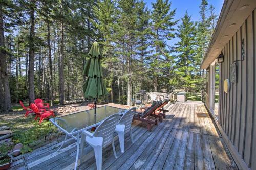 Cozy Cottage On Cat Cove With Wraparound Deck!