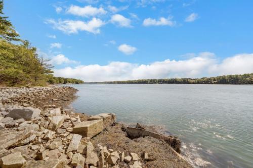 Jcr Taunton Bay Hideaway Home