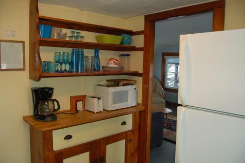 Bayview Cottages & Retreats