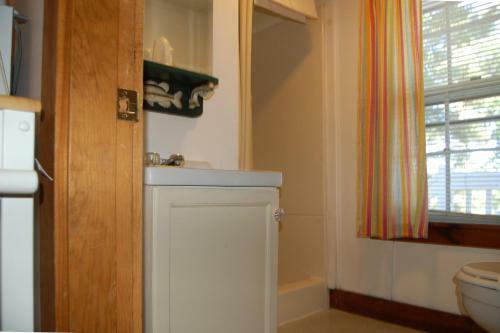 Bayview Cottages & Retreats