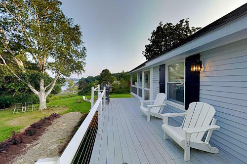 Barter's Island Alfresco