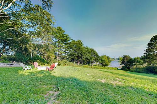 Barter's Island Alfresco