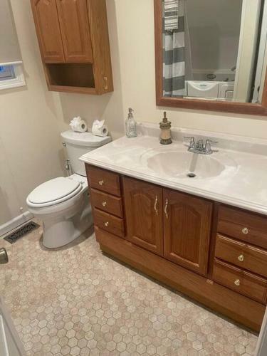 Entire Private Home - 2 Bedroom. Sleeps 3+