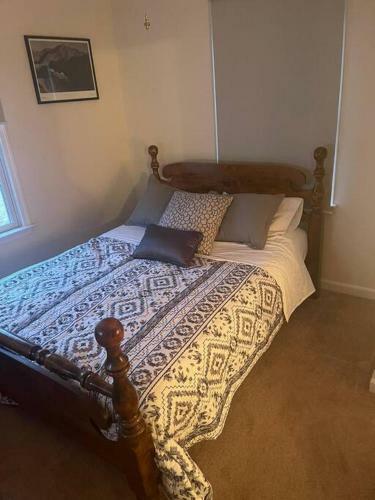 Entire Private Home - 2 Bedroom. Sleeps 3+