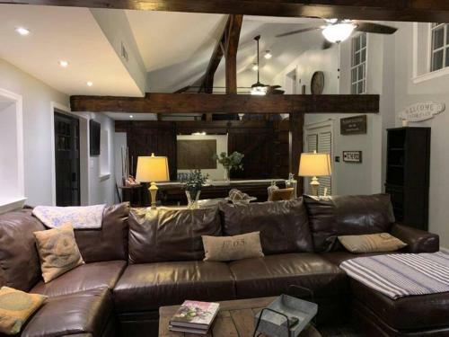 Pleasant Hills Farm Guest House