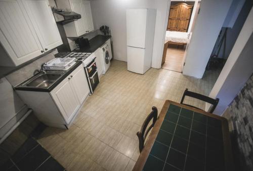Apartamento Beautiful 1-bed Basement Flat In Leeds