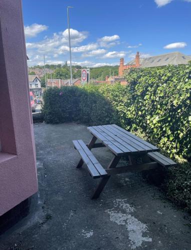 Apartamento Beautiful 1-bed Basement Flat In Leeds