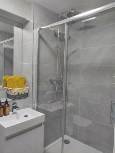 Fantastic Centrally Located 1 Bed Apartment