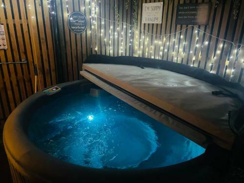 Inviting 1-bed Hot Tub Apartment In Nottingham