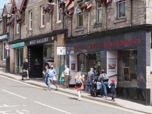 Immaculate 1 Bed Apartment In Pitlochry Scotland