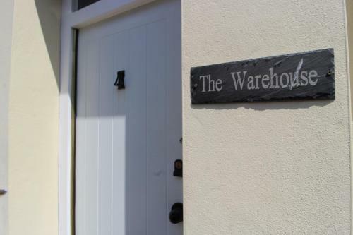 Beautifully Presented Three Bedroom House In Poole