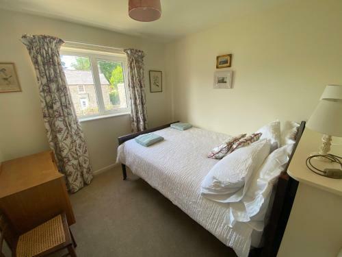 Massive Enclosed Garden & Stunning Views St Asaph