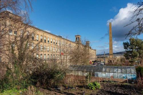 Apartamento Riverside Balcony With Parking Minutes To Saltaire