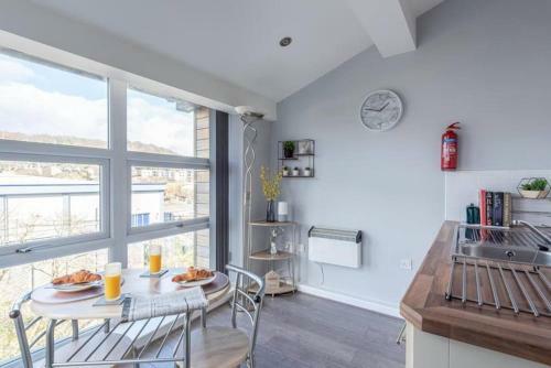 Apartamento Riverside Balcony With Parking Minutes To Saltaire