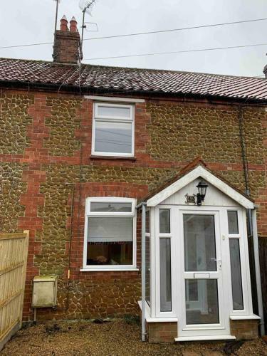 Inviting 3-bed House In Snettisham Norfolk