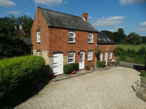 Lovely Quiet And Stylish Cottage In Kemerton!