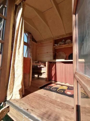 Stargazer Shepherds Hut A Warm And Cosy Getaway