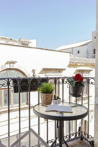 Salomone Apartments I By Wonderful Italy