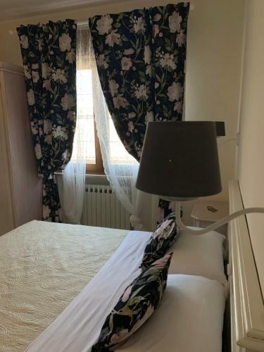 Hostal New Verona Business And Fun G B Rossi Friendly