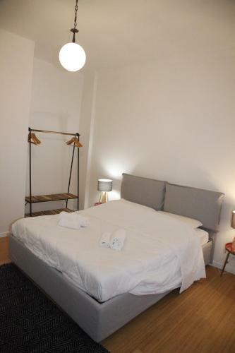 Vicolo Leoni 2brd Apartment
