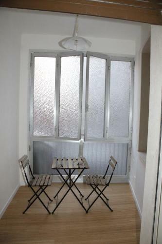 Vicolo Leoni 2brd Apartment