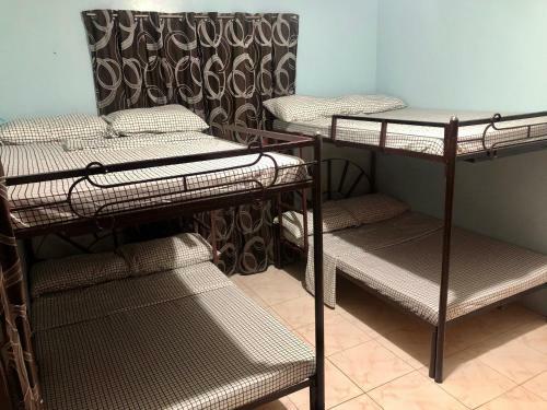 Hostal Rose And Fer Transient House