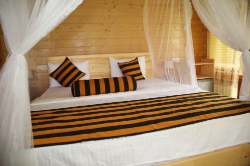 Hotel Eco Village