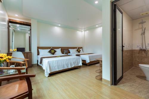 Dzung Lai Bay View Hotel