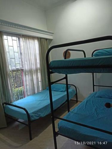 Lugar Encantador Con Piscina Y C�lido Clima.