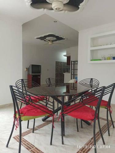 Lugar Encantador Con Piscina Y C�lido Clima.