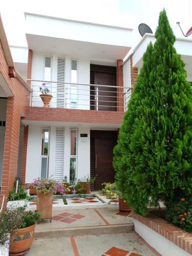 Casa Amplia Con Jacuzzi