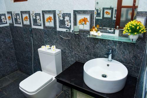 Hostal Sri Thenu Villa