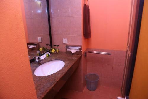 Aida Beach Hotel