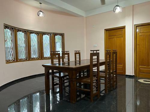 Hostal Ashoka Villa