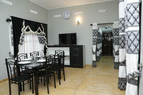 Singa Akham Guest Houses