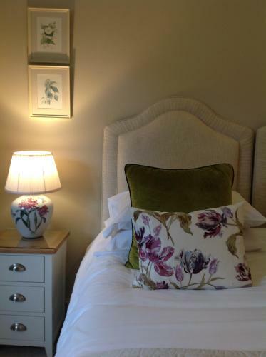 Hostal Great Ashley Farm B&B
