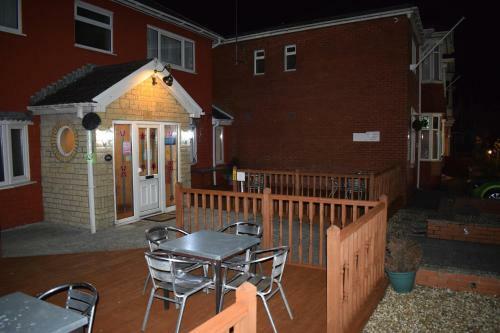 Hotel Coastal Park Accommodation & Grill