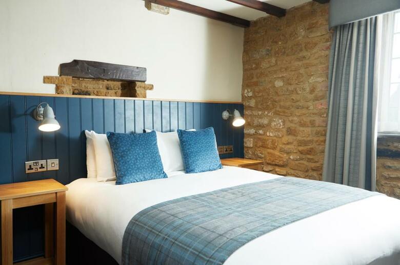 Red Lion Hotel